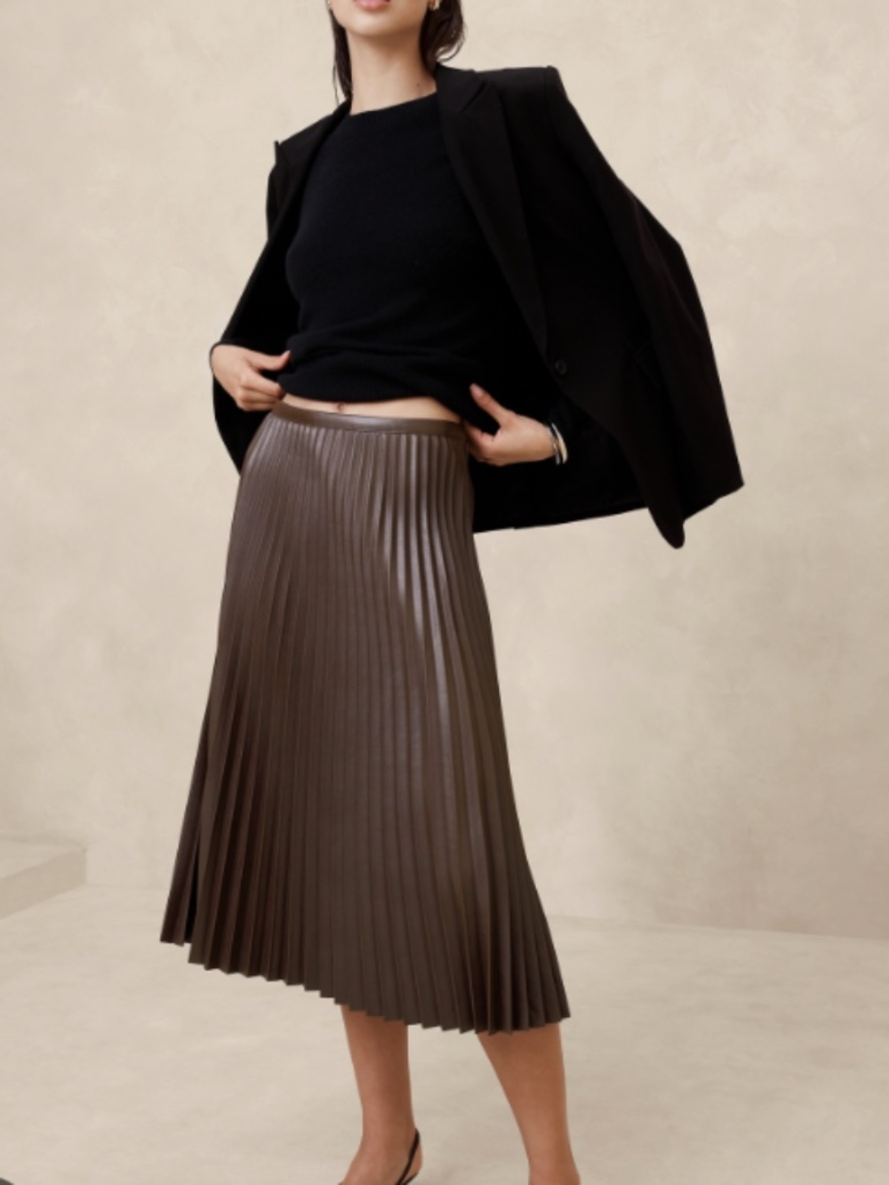 Bannana Republic Pleated Faux Leather A-Line Skirt - Dark Brown